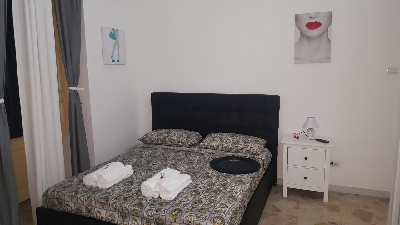 Exclusive House Center Appartement Catánia Buitenkant foto