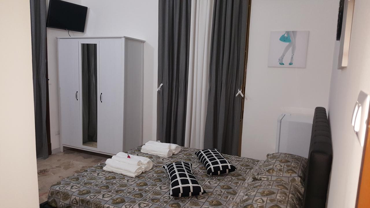 Exclusive House Center Appartement Catánia Buitenkant foto
