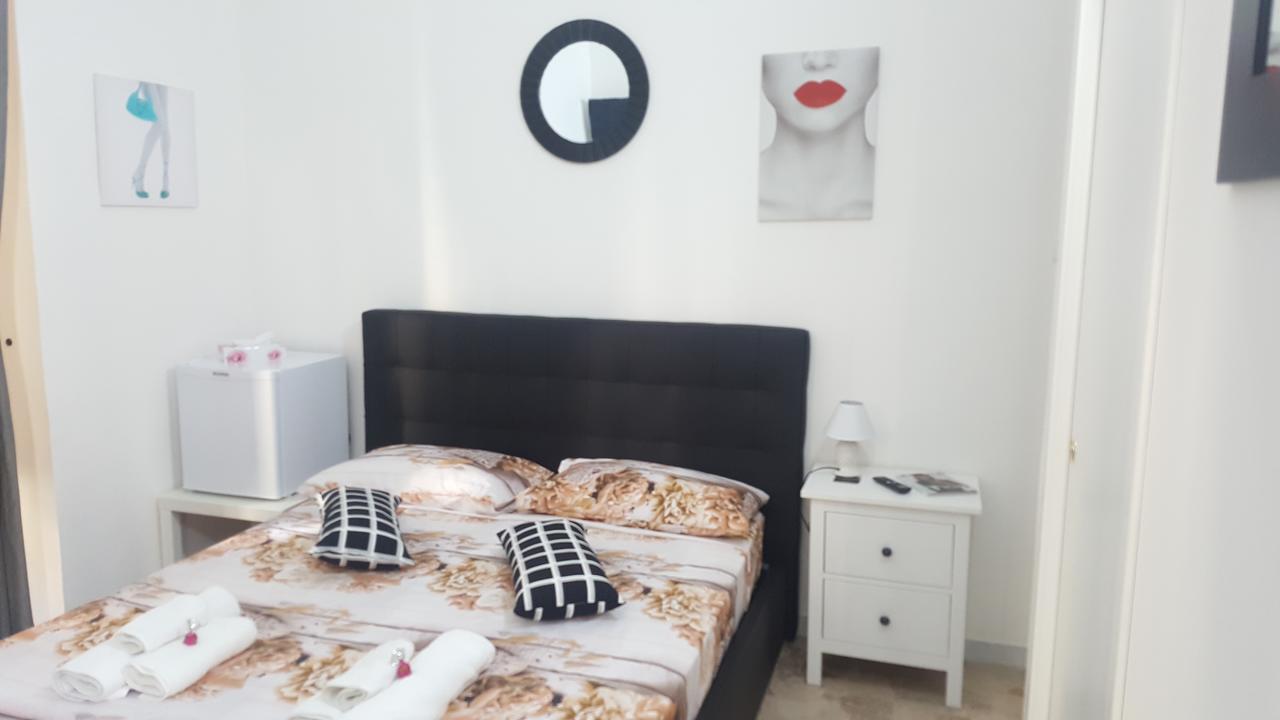 Exclusive House Center Appartement Catánia Buitenkant foto